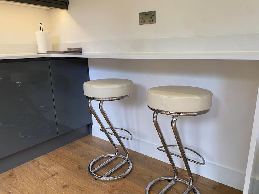 BirchangerStansted Airport Luxury Annexe With Parking.アパートメント エクステリア 写真