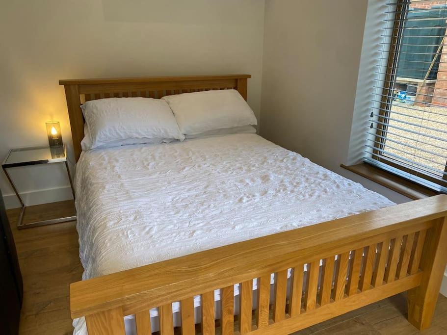 BirchangerStansted Airport Luxury Annexe With Parking.アパートメント エクステリア 写真