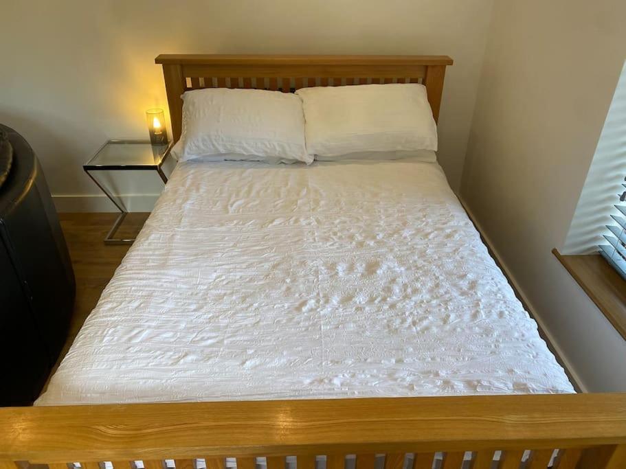 BirchangerStansted Airport Luxury Annexe With Parking.アパートメント エクステリア 写真